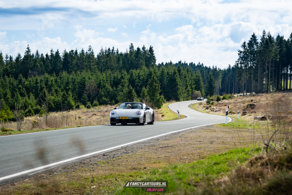 Aftermovie 4-Daagse Sauerland Editie Met Sportwagens