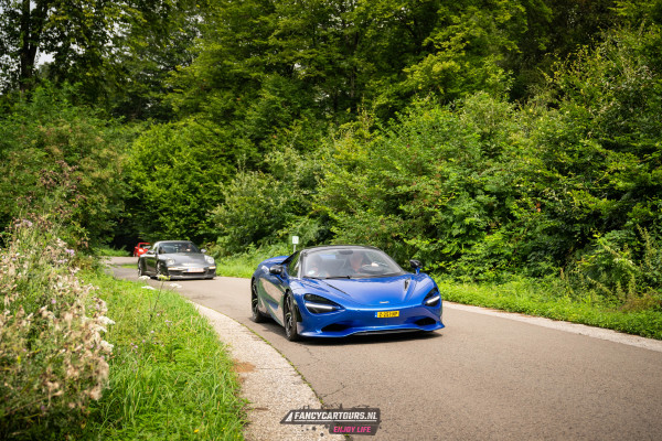 images from 4-Daagse Sauerland Editie 2026 Met 20 Sportwagens 