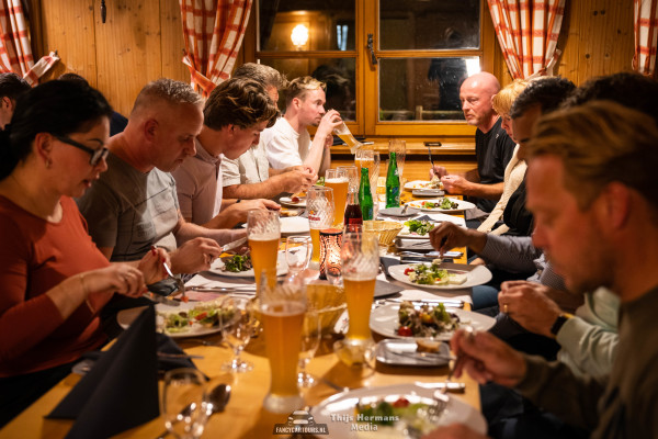 images from 4-Daagse Sauerland Editie 2026 Met 20 Sportwagens 