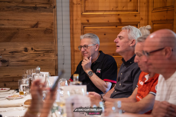 images from [LIVE] 4-Daagse Champagnestreek Editie 2026 Met 20 Sportwagens 