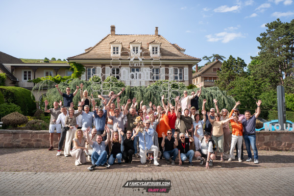 images from [LIVE] 4-Daagse Champagnestreek Editie 2026 Met 20 Sportwagens 