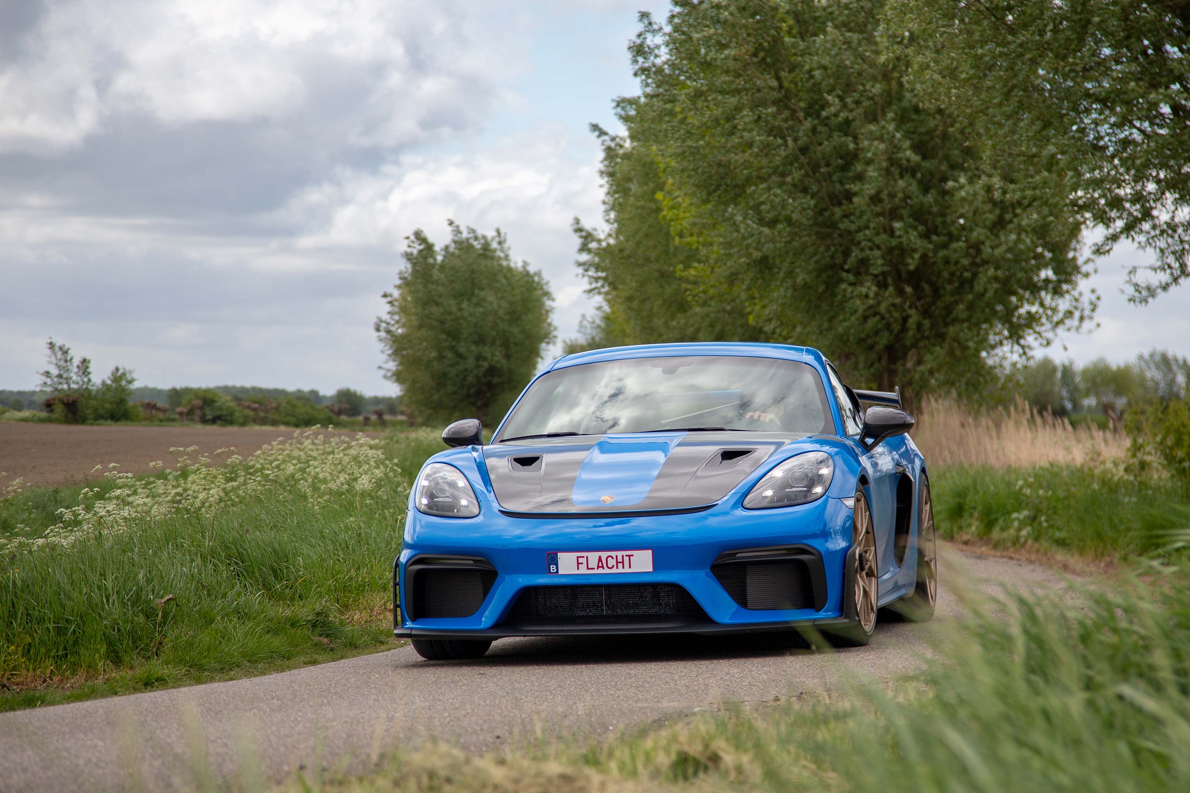 Porsche Porsche Hangt af van het weer 😬