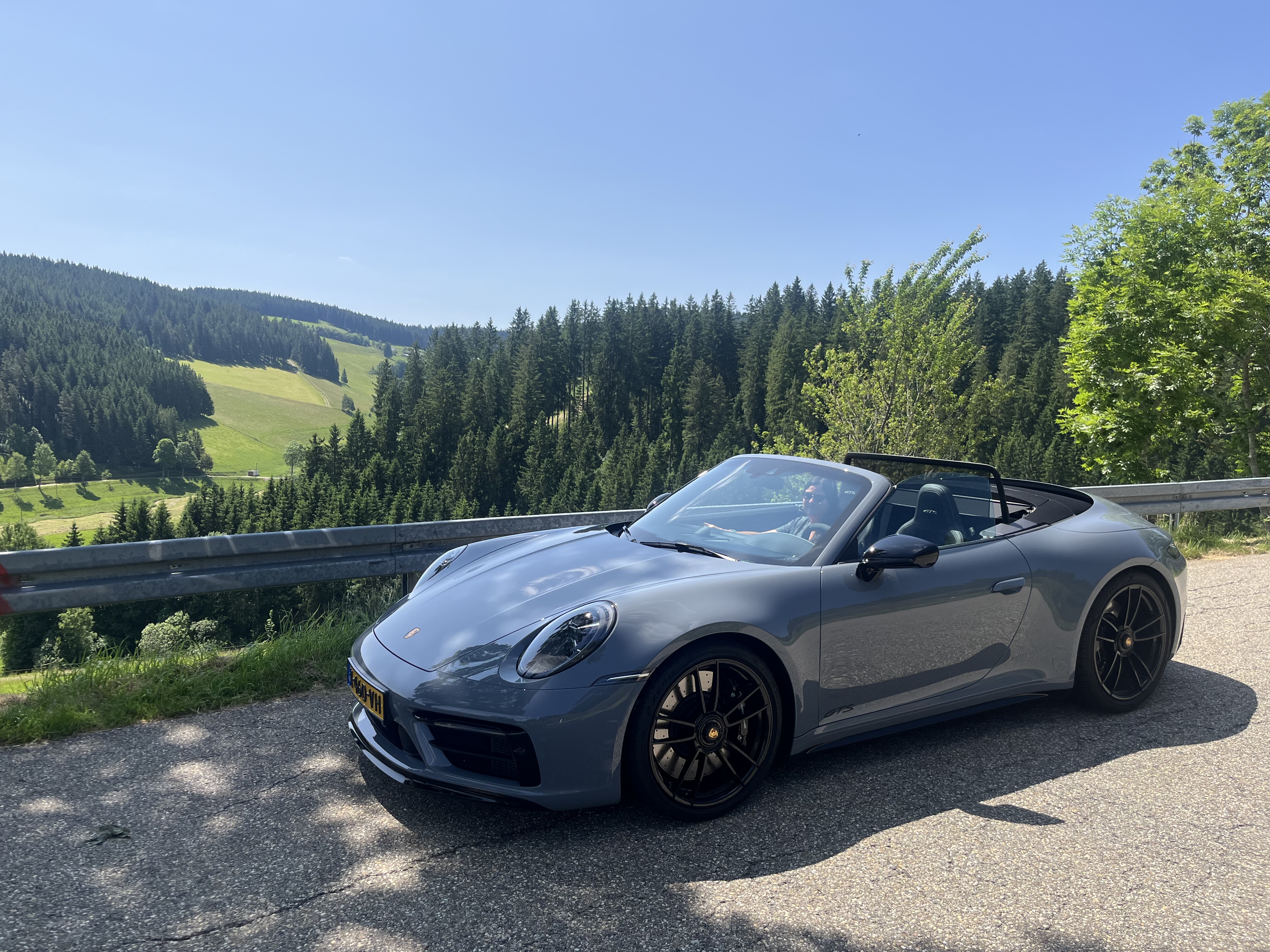 Porsche 911 GTS
