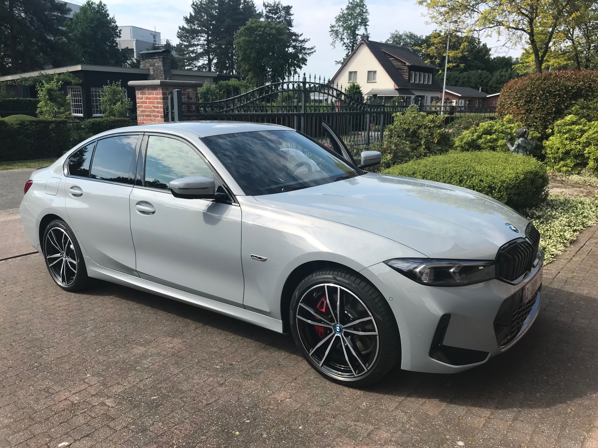 BMW BMW 330e
