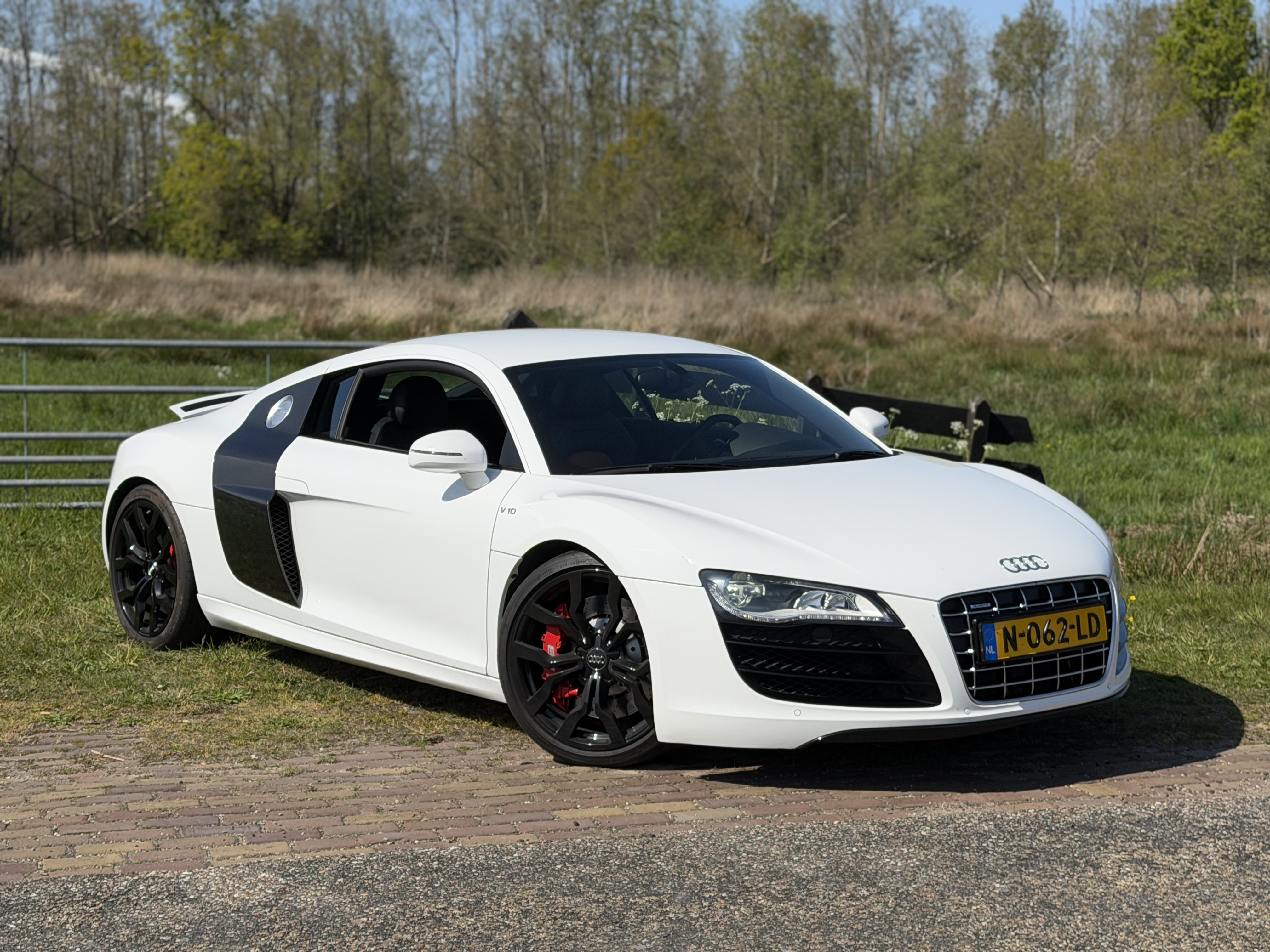 Audi R8 V10