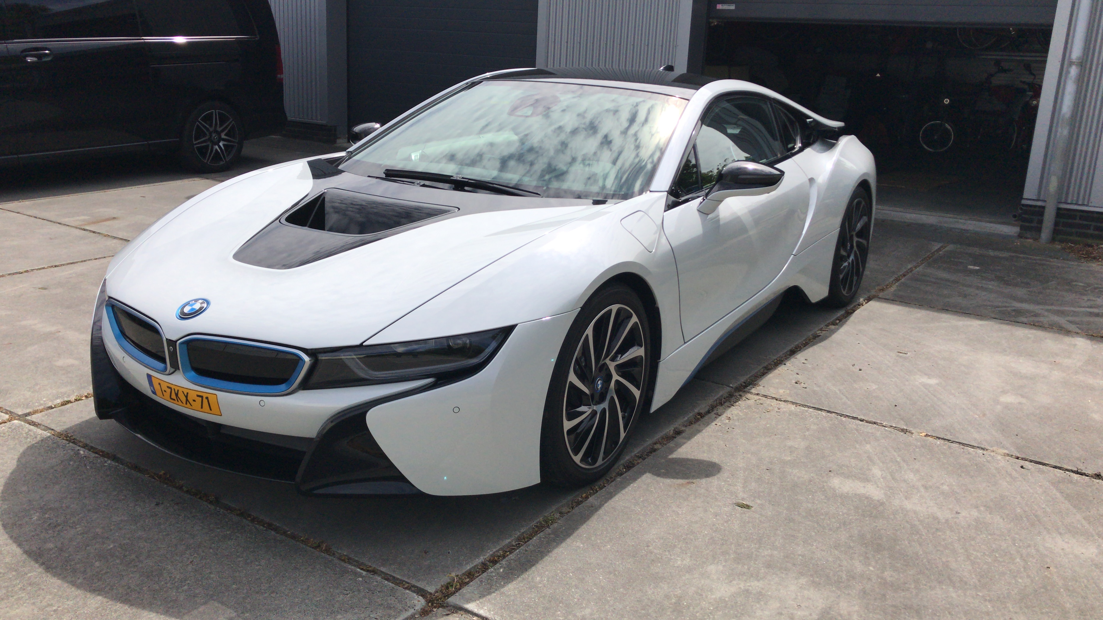 BMW BMW I8